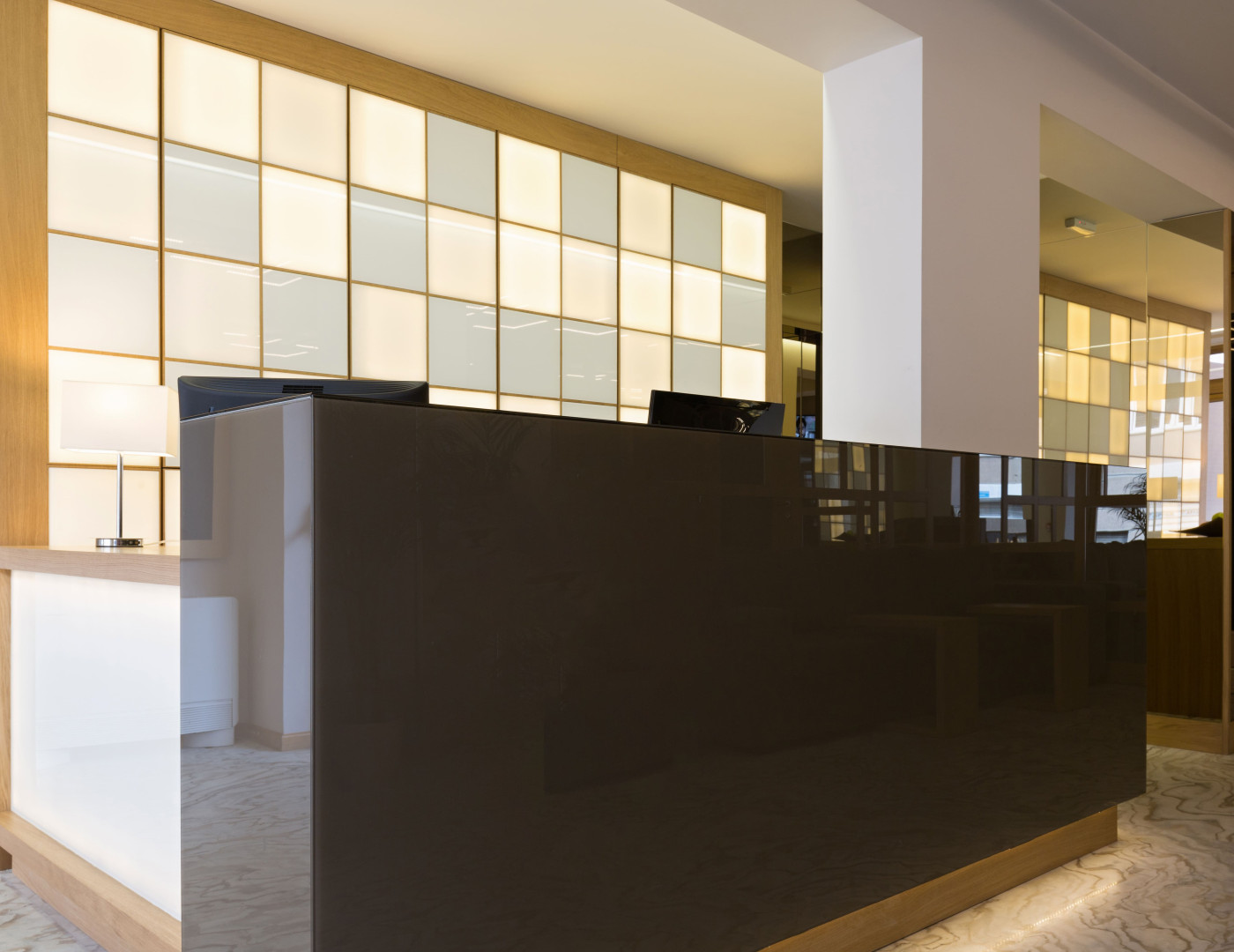 Стойка ресепшн Органза — фото № 1